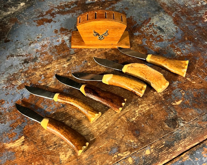 1960/70s Set of 6 mid-century horn knives with teak holder, Norwegian design country farmhouse interior