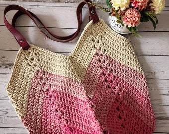 Crochet shoulder bag, the material is polyester thread with leather elements, hand made 100%,