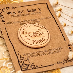Entscheidungsmünze für Eltern, Geschenk Geburt, werdende Eltern, werdende Mama Papa, personalisierbar, witzige Kleinigkeit Bild 1