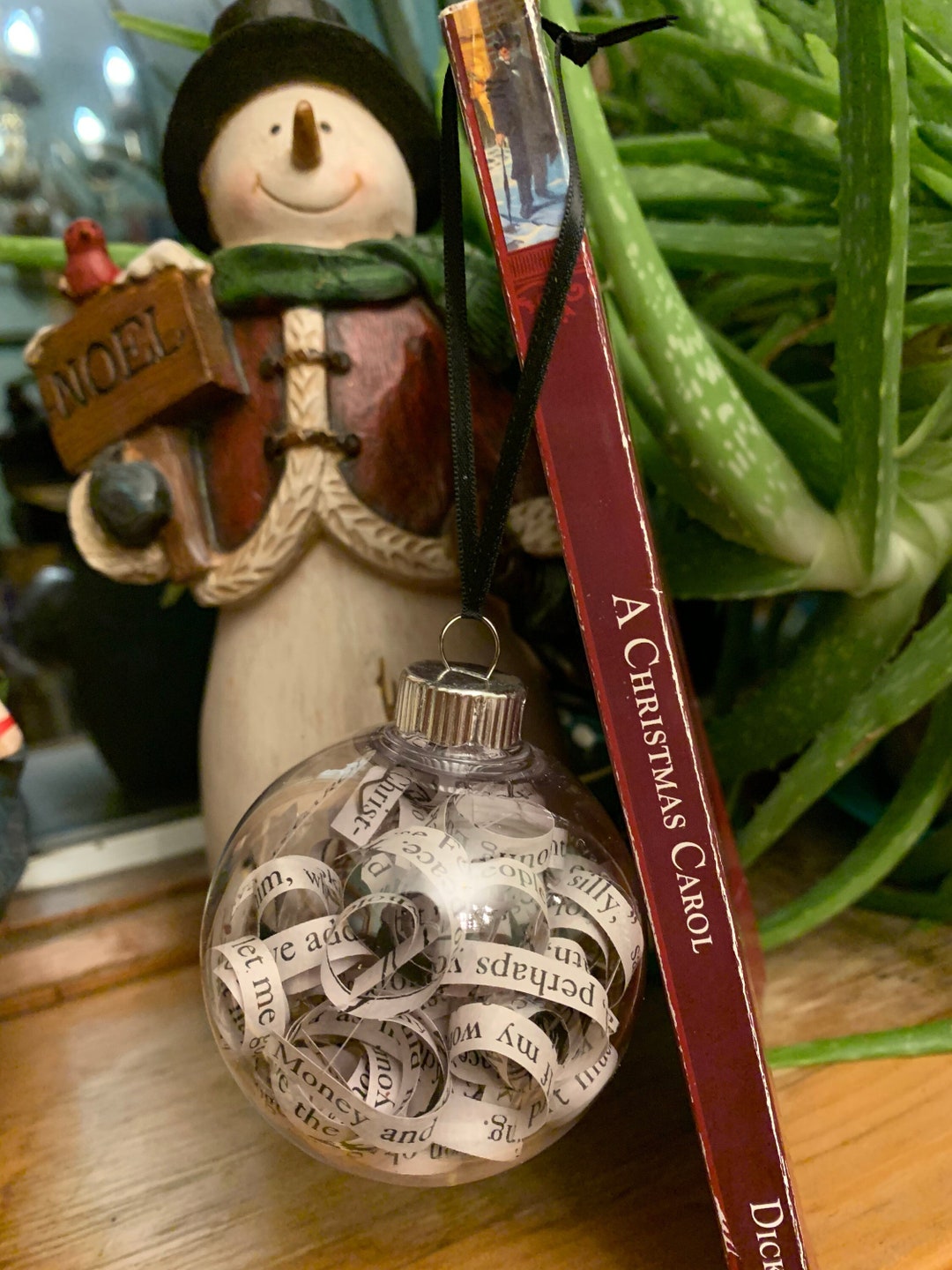 A Christmas Carol Snow Globe 