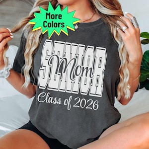 Senior Mom 2026 Shirt, Class of 2026 Shirt, Graduation Shirt, Varsity Text, Family Shirts Graduation, Matching Senior, Proud Mom Graduate