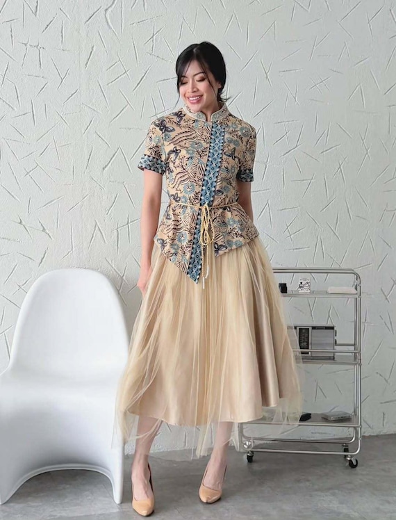 Batik Kebaya Top & Tulle Midi Skirt Set, Feminine Formal Outfit