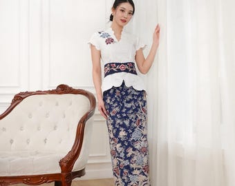 Kebaya-set Moederdag, kanten blouse, batikrok, Indonesische formele outfit
