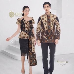 Coppia di batik fatta a mano, elegante abito e camicia coordinati per matrimoni e feste, abbigliamento di coppia batik su misura, elegante abito da invitata a nozze