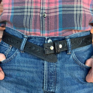 genuine full grain leather embossed country style belt for men