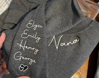 Embroidered Nana Sweatshirt With Kids Name, Sweatshirt For Nana, Grandma Sweatshirt, Mommy And Daddy Sweatshirt, Gift for Mom, Gift For Dad