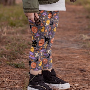 Gray Halloween Kid&#39;s Leggings, Halloween themed kids leggings, girls trick and treat leggings, kids legging, toddler kids leggings