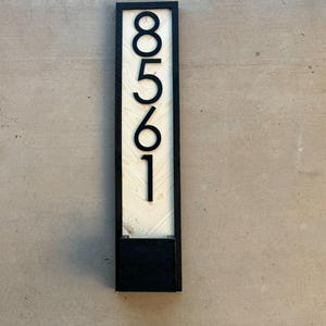 Hausnummer Planter Sign, Vertikale Adressschilder, Hausnummer Schild, Modernes Adressschild, Adressschild aus Holz, Benutzerdefiniertes Adressschild