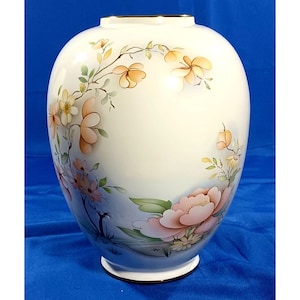 RARE 11.5 Capodimonte Porcelain Handpainted Gold Gilt Floral Vase