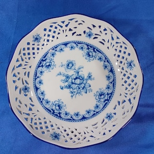 Schumann Arzberg Blue Roses Bavaria Rose Pierced Reticulated Bread Basket Bowl