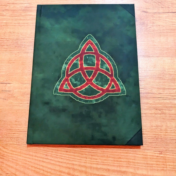 Book of Shadows Hardback Replica From the TV Show Charmed 500 pages, great gift for a fan of Charmed and witches in general. Book present