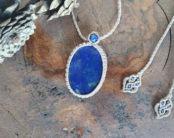 Pendentif macramé avec collier bohème en pierre naturelle Lapis Lazuli Boho Azurite