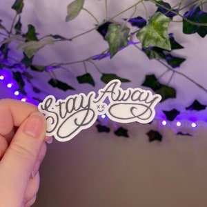 Post Malone Stay Away Face Tattoo Sticker | Poste Malone | Restez à l'écart | Douze carats mal de dents | Sticker brillant
