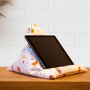 Tablet Pillow Cupcakes, iPad holder, book stand, e-reader beanbag, Kindle stand, reading accessory, ergonomic lap cushion, gift