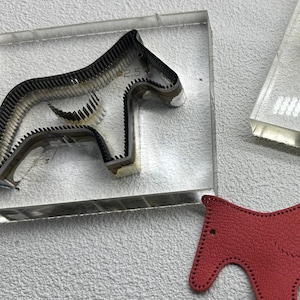 Sleutelhangersnijmatrijs Acryl leerstans Op maat schattige pony hangende mal voor het maken van leer