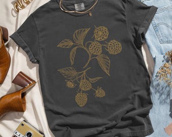 Boho Aesthetic Shirt, Vintage Botanical Raspberries TShirt, Trendy Comfort Colors T-Shirt, Raspberry Cottagecore Minimalist Nature Lover Tee