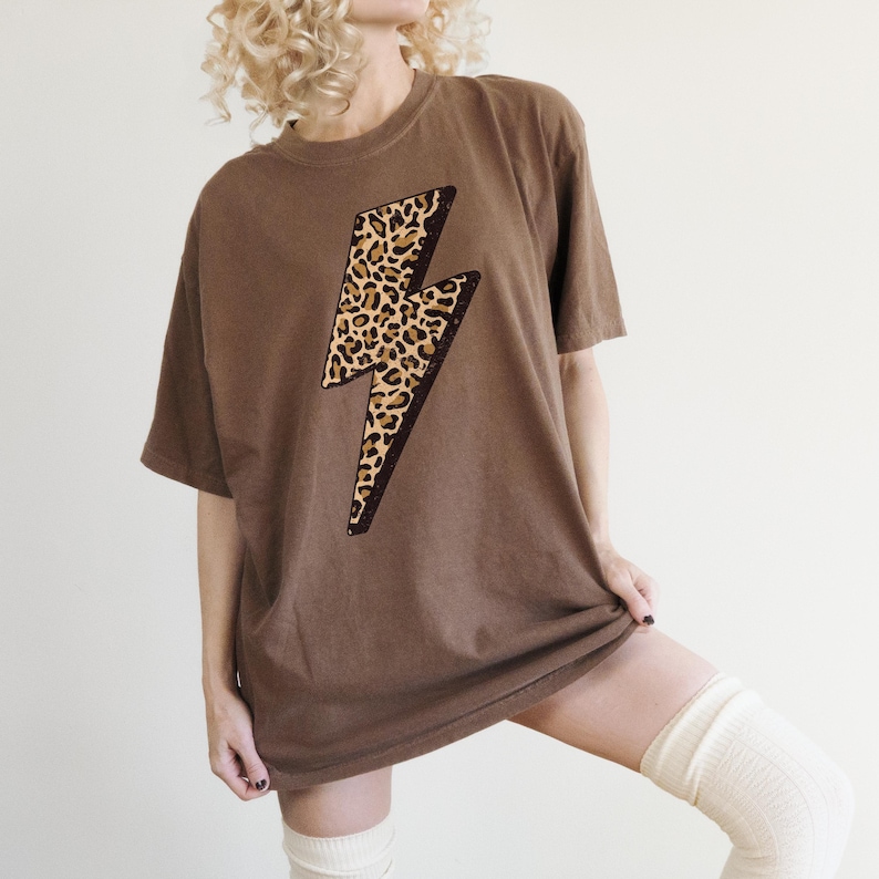 Lightning Bolt Shirt Comfort Colors Cheetah Print Tee Oversized Graphic Tee Preppy T Shirt Women 90s Y2K Aesthetic Vintage Shirt Mom Gift Espresso