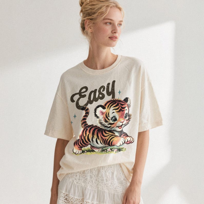 Camiseta Easy Tiger – Camiseta Vintage Comfort Colors, Camiseta con Gráfico Retro Sarcástico imagen 2