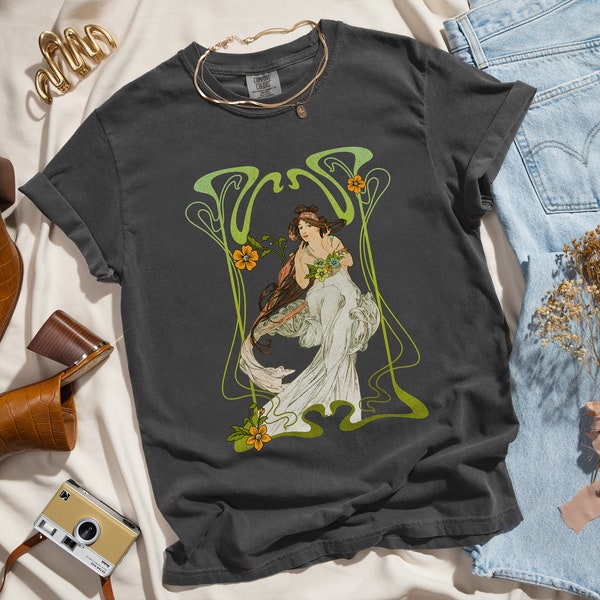 Chemise Boho Tee Comfort Colors pour femmes, TShirt Art Nouveau, Chemise Art Déco Mucha, Tees graphiques vintage, T-Shirt rétro, Cadeau hippie pour femmes