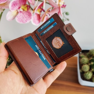 Cartera del titular de la tarjeta, Cartera de tarjeta de crédito emergente personalizada, Cartera de cuero minimalista, Cartera de cuero marrón, Cartera de cuero delgada, Cartera de hombres