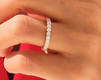 Banda de eternidad completa de oro macizo de 14k / Anillo de boda Moissanite de corte redondo / Anillo infinito apilable / Regalo de aniversario para mujeres