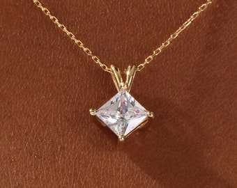 Princess Cut Moissanite Pendant Necklace / Simulated Diamond Princess Cut Necklaces for Women / Solid Gold Necklace / Anniversary Gift