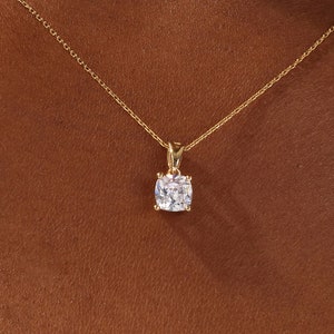 1.00 CT Cushion Moissanite Pendant Necklace / Simulated Diamond Cushion Cut Necklaces for Women / Solid Gold Necklace / Silver Jewelry