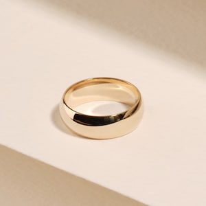 14k Solid Gold 6mm Dome Wedding Band / 14k Yellow Gold Wedding Ring for Men and Women / Classic Dome Gold Wedding Band in 10k, 14k, 18k