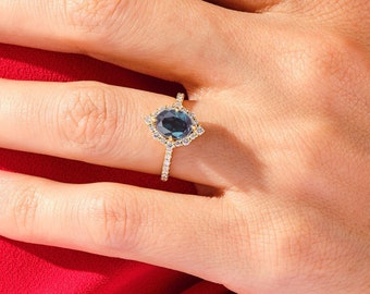 Oval Halo Lab Alexandrite Engagement Ring  / Gemstone Promise Ring / Moissanite Sidestone Engagement Ring / Alternative Promise Ring