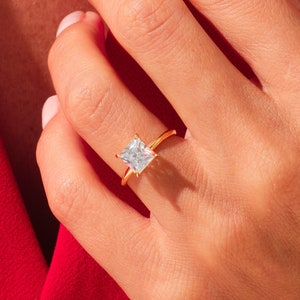 Knife Edge Princess Cut Solitaire Moissanite Engagement Ring / 1.00 - 1.50 - 2.00 CT Brilliant Moissanite Solo Ring in 14K Gold