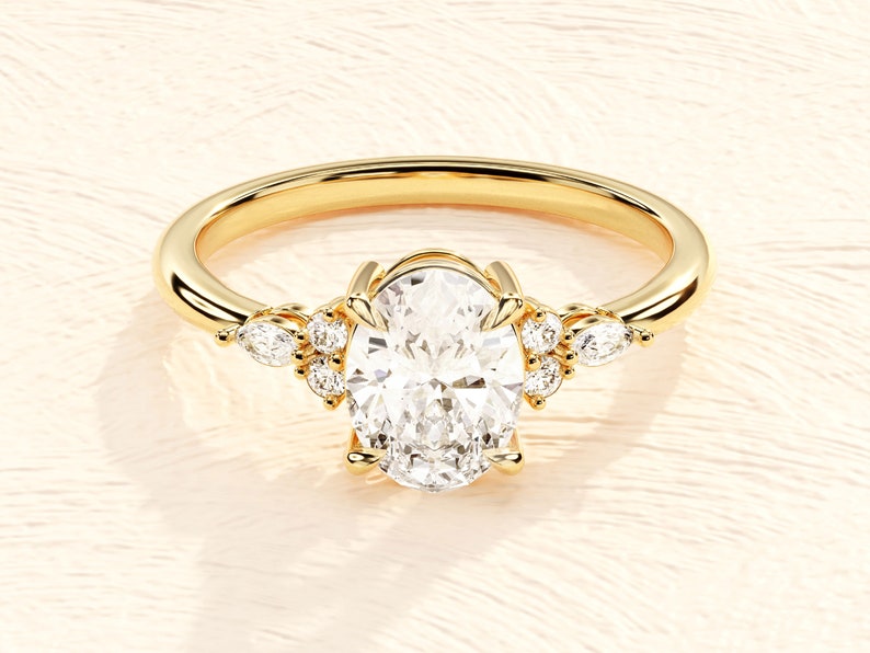 14k Solid Gold Vintage Moissanite Verlobungsring für Frauen / Cluster Akzent Oval Moissanite Ring / 1, 1.5, 2 ct Versprechen Ring Bild 1