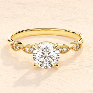 Anillo de compromiso vintage de oro macizo de 14 quilates con piedras laterales / Anillo de moissanita redonda de 6,50 mm / Anillo de promesa de moissanita de cuatro puntas de 1,00 quilates