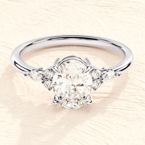 Anillo de compromiso Moissanite vintage de oro sólido de 14 k para mujer / Anillo de moissanite ovalado con acento de racimo / Anillo de promesa de 1, 1.5, 2 CT imagen 8