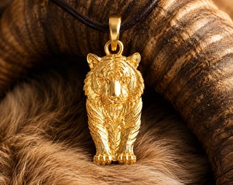 Solid 10K/14K Gold Tiger Pendant – Detailed Animal Charm, Yellow Gold Option