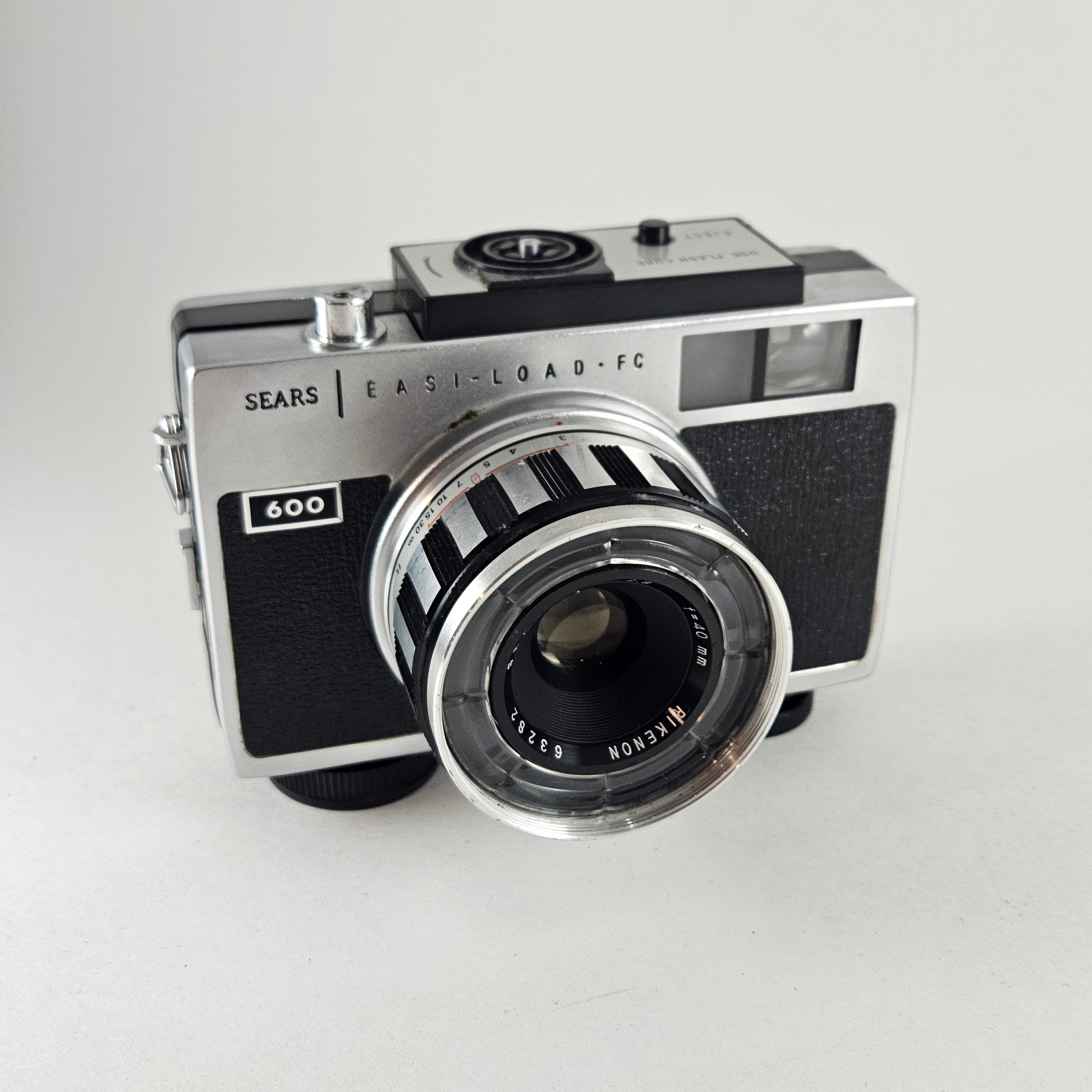 Vintage Sears 600 Easi-load FC Camera Beautiful MCM Deco Retro