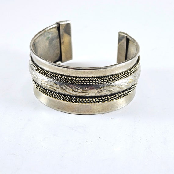 Vintage Silver Tone Metal Bracelet with Subtle El… - image 1