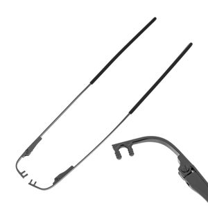 Könnte beinhalten: Eine Brille in Schwarz und Silber mit flexiblen Bügeln und schwarzen Gummibügelenden. Die Bügel sind so konzipiert, dass sie sich zum einfachen Verstauen zusammenklappen und biegen lassen.