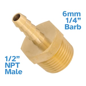 Può includere: Adattatore in ottone da 1/2 pollice NPT maschio a 1/4 pollice barb. L'adattatore è in ottone e ha una filettatura maschio NPT da 1/2 pollice su un'estremità e un barb da 1/4 pollice sull'altra estremità.