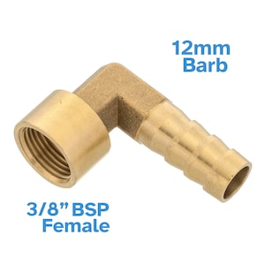 Può includere: Raccordo a gomito in ottone da 3/8 di pollice BSP femmina a 12 mm di barb. Il raccordo è di colore dorato e ha un angolo di 90 gradi.