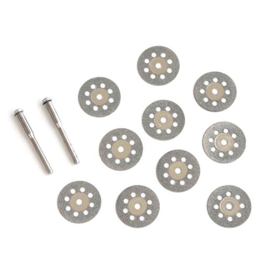 25 Stück LAINIKE Diamant Trennscheiben 22mm Mini Gelochte Trennscheiben Diamant Schneidscheiben Diamantscheibe mit 5 Stück 3 mm Dorn für Rotationswerkzeug Zubehör, Fliese, Glas, Stein, Holz 25 Stück LAINIKE Diamant Trennscheiben 22mm Mini Gelochte Trennscheiben Diamant Schneidscheiben Diamantscheibe mit 5 Stück 3 mm Dorn für Rotationswerkzeug Zubehör, Fliese, Glas, Stein, Holz