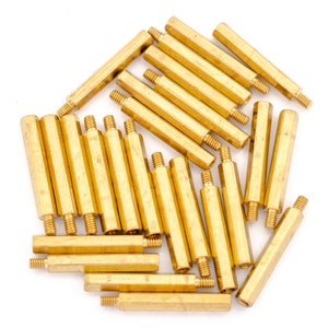 25 Stück M2 18mm Messing Spacer Abstandshalter Stecker auf Buchse Hex Abstand Schraube Gewinde Separator Schaltung Unterstützung Komponente ersetzen Ersatzteil Werkzeug