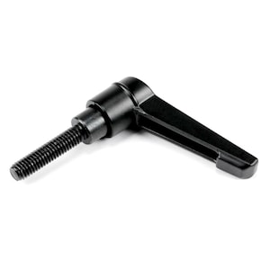 Puede incluir: Manija de palanca de plástico negro con un eje de metal roscado. La manija está diseñada para apretar y aflojar tornillos o pernos.