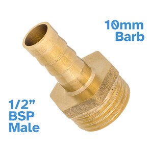 Pode incluir: Conector de mangueira de latão de 1/2 polegada BSP macho para 10 mm de barb. O conector é feito de latão e tem uma rosca macho BSP de 1/2 polegada em uma extremidade e uma barb de 10 mm na outra extremidade.
