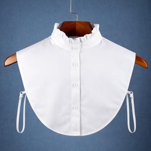 Witte opstaande kraag Klassiek katoenen ruche Vals ontwerp voor vrouwen, meisjes, dames, kraag met kraag, klassiek shirt, col top buste, blouse;