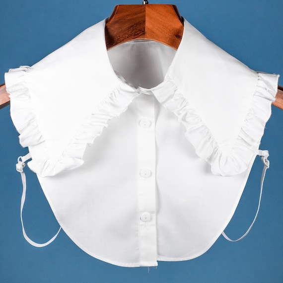 Blusa con cuello redondo y volantes de algodón blanco estilo Peter - Main Image