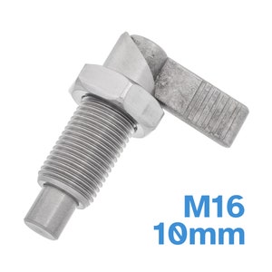 Puede incluir: Pestillo de metal plateado con un eje roscado y una manija de palanca. El pestillo está etiquetado como "M16 10mm".