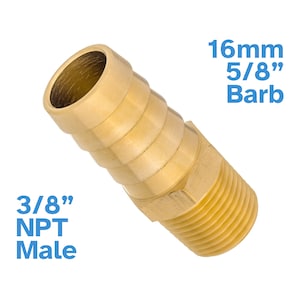Può includere: Adattatore per tubo in ottone da 3/8 pollici NPT maschio a 5/8 pollici barb. L'adattatore è in ottone e ha una filettatura maschio NPT da 3/8 pollici su un'estremità e un barb da 5/8 pollici sull'altra estremità.