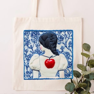 Snow White faux embroidered Tote Bag, classic book lover gift idea, Shopping Bag, Gym Bag, PE Bag, School, cotton tote bag, Fairy tale book