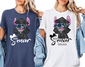 Shirt Disney Stitch Senior 2026, T-shirt Disneyland Senior Squad, T-shirt Disneyworld Graduate, T-shirt Disney Senior Family Trip, T-shirt Mickey Senior