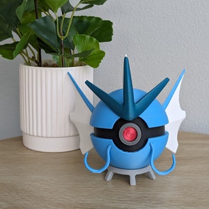 Pokeball mit Gyarados-Motiv